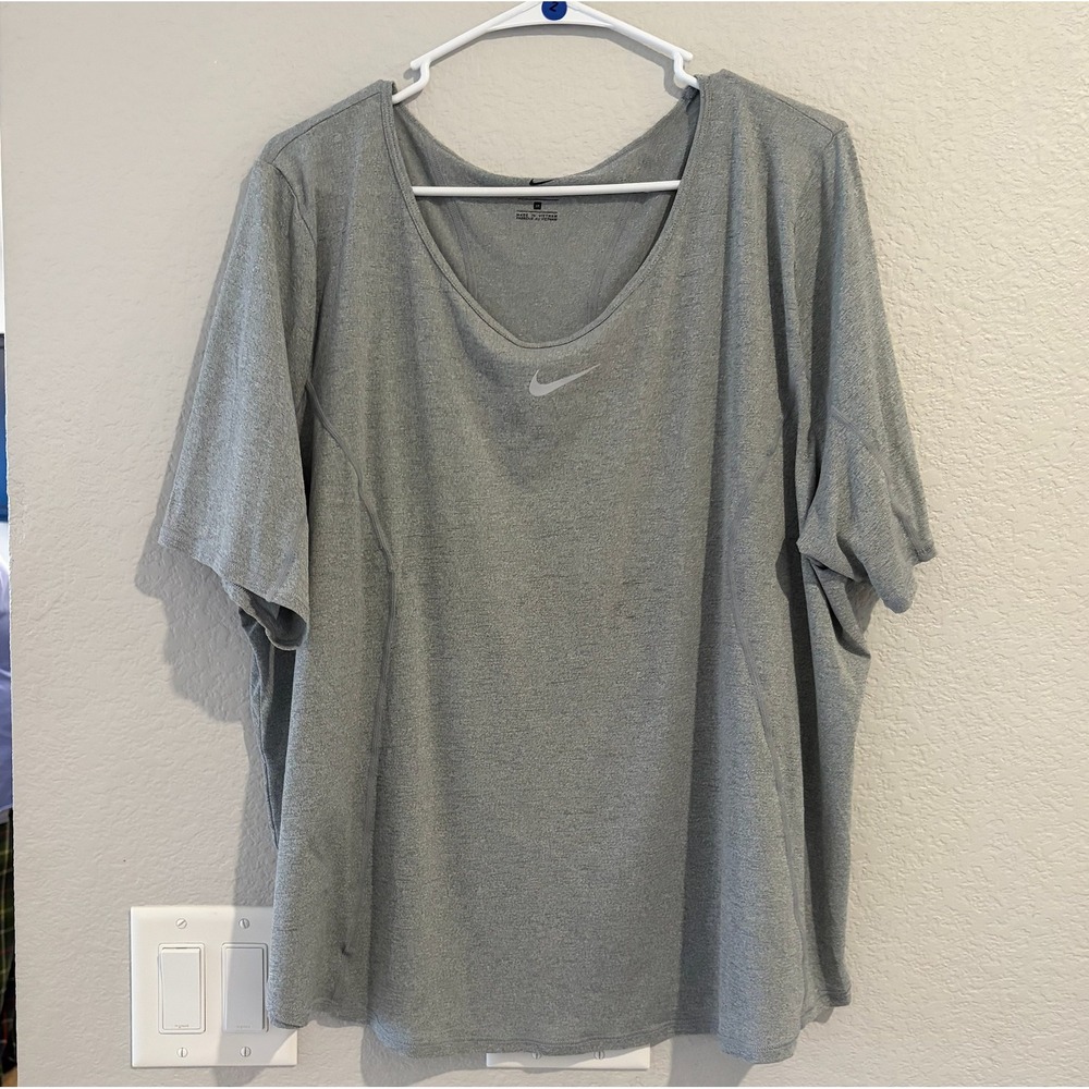 Nike Dri-FIT Gray Heather Scoop Neck Short Sleeve Training T-Shirt 2X - Picture 2 of 4